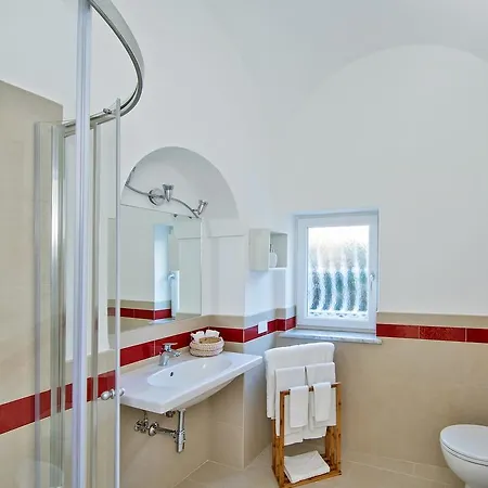 Pollio アナカプリ